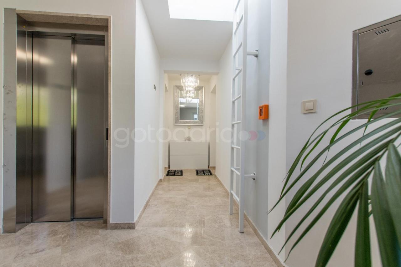 Ferienwohnung Exclusive Penthouse Big Blue With Private Jacuzzi Makarska Exterior foto