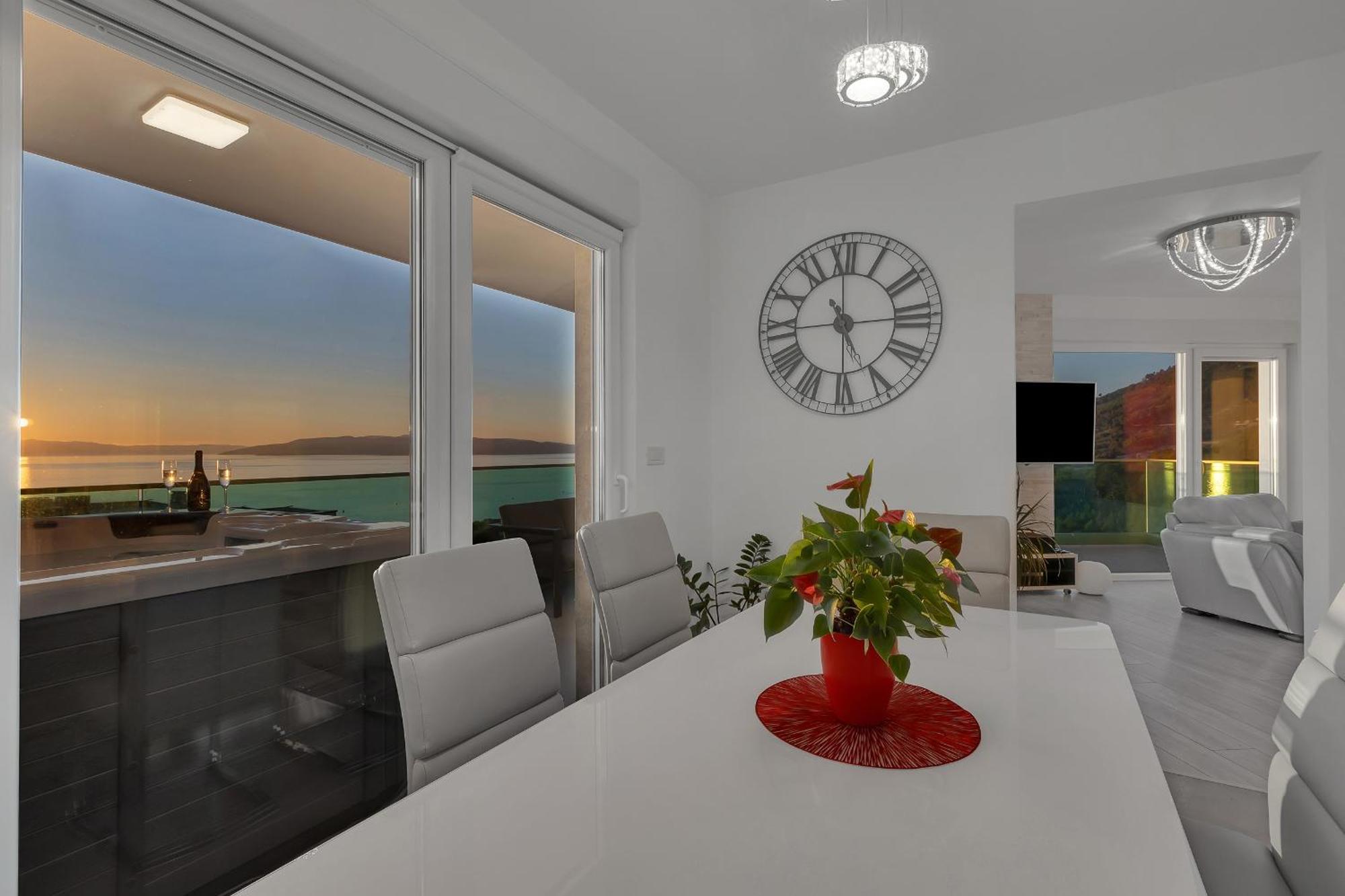 Ferienwohnung Exclusive Penthouse Big Blue With Private Jacuzzi Makarska Exterior foto