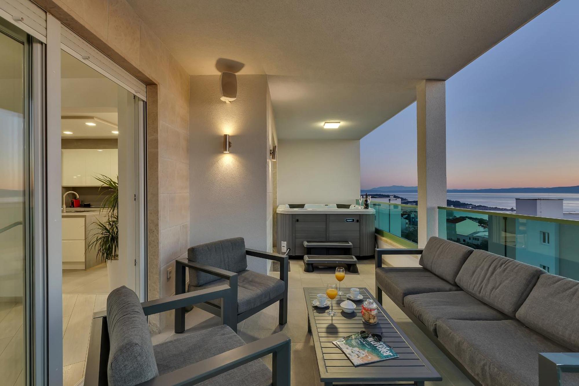 Ferienwohnung Exclusive Penthouse Big Blue With Private Jacuzzi Makarska Exterior foto