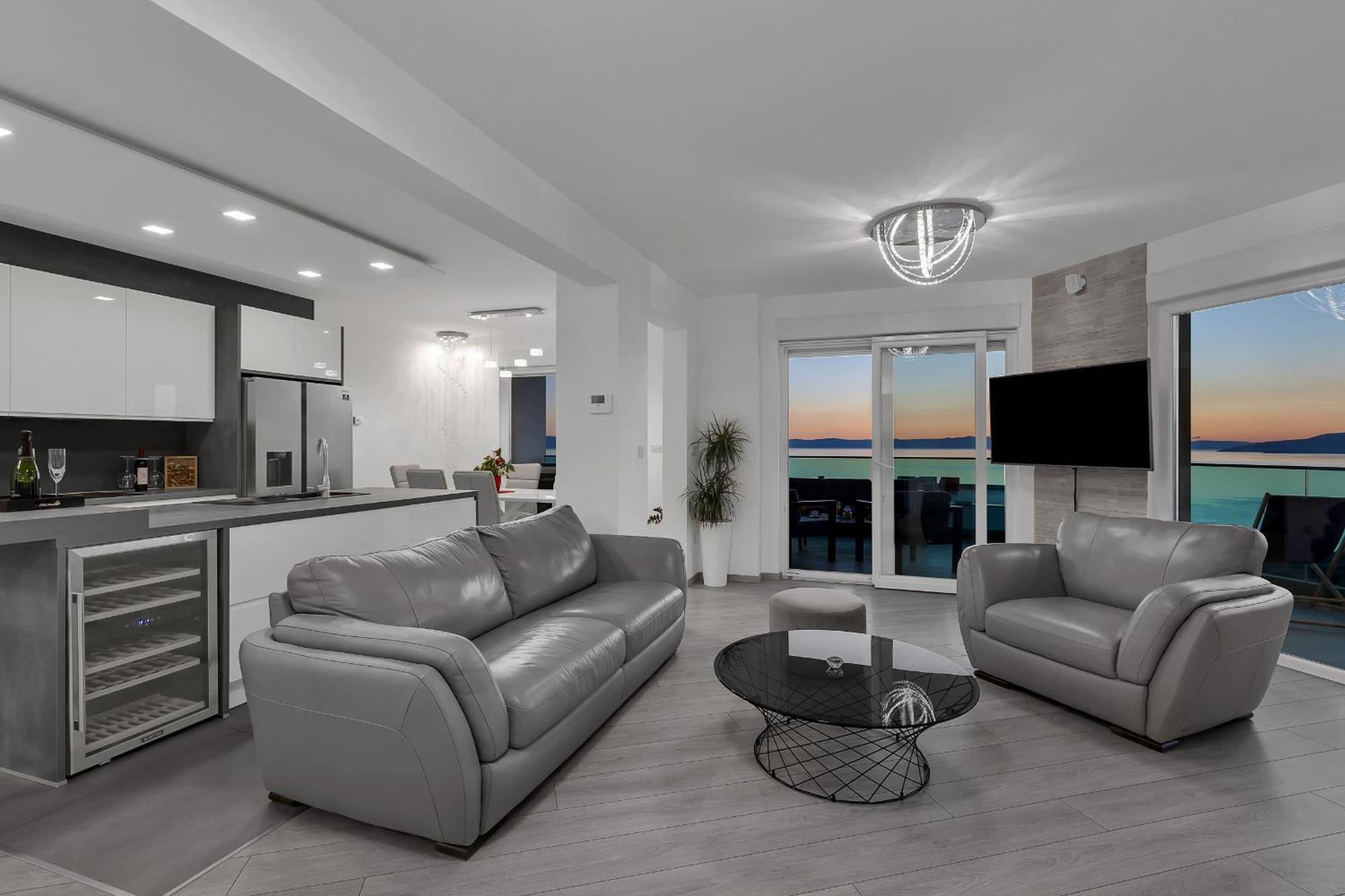 Ferienwohnung Exclusive Penthouse Big Blue With Private Jacuzzi Makarska Exterior foto