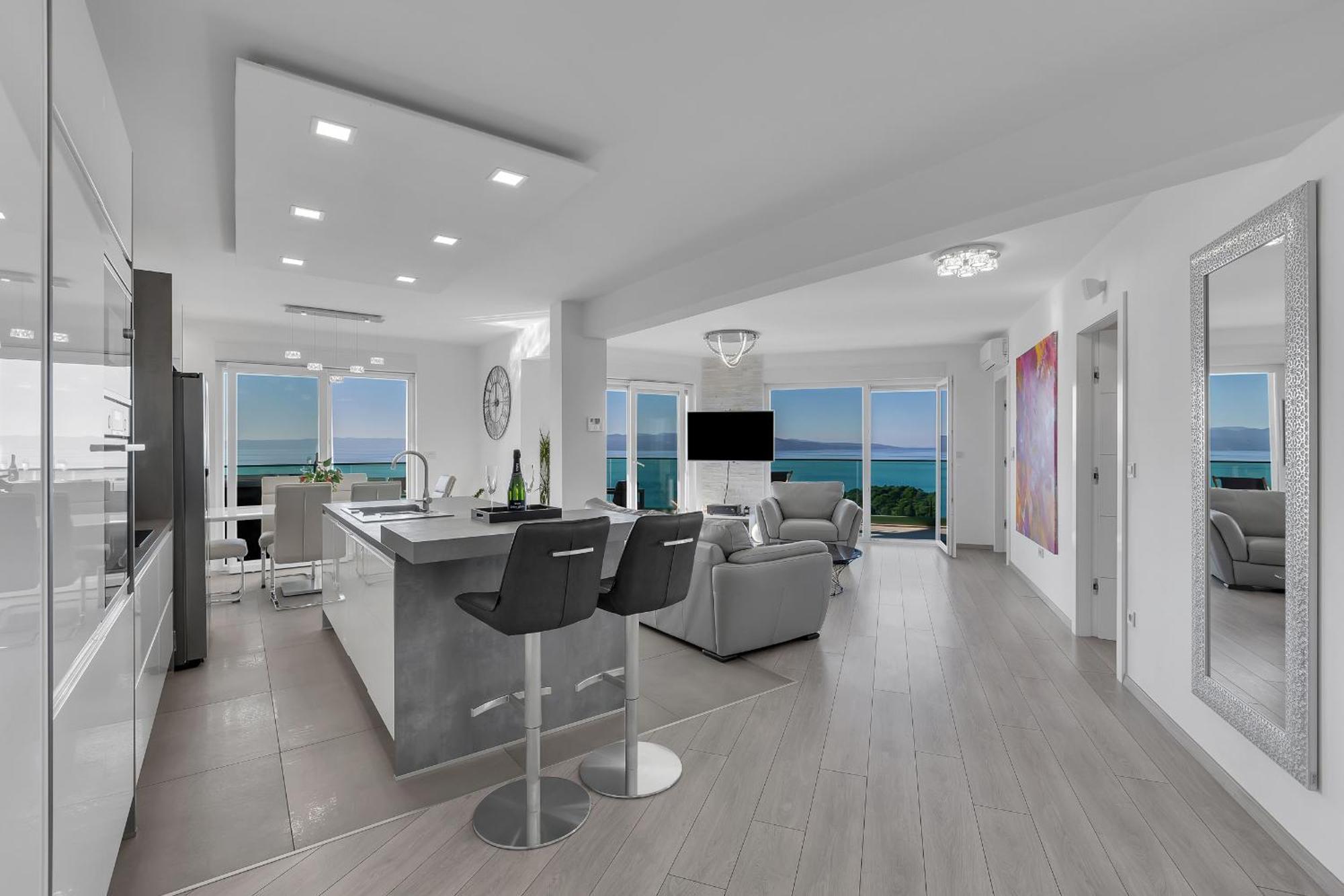 Ferienwohnung Exclusive Penthouse Big Blue With Private Jacuzzi Makarska Exterior foto