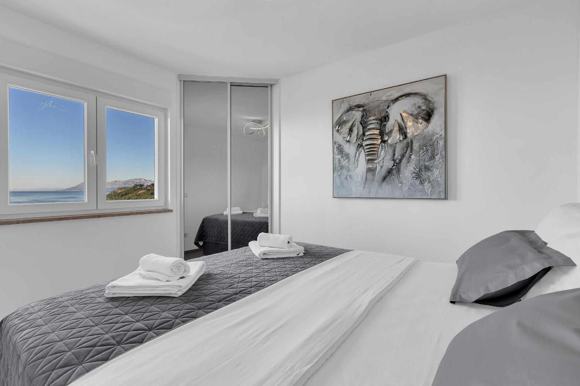 Ferienwohnung Exclusive Penthouse Big Blue With Private Jacuzzi Makarska Exterior foto
